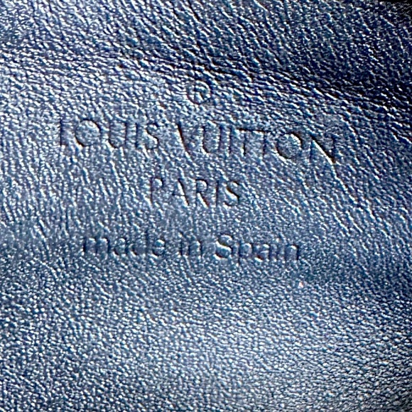 WOW POSHMARK - XL Authentic Louis Vuitton Patent Leather Monogram Wallet - Picture 3 of 16